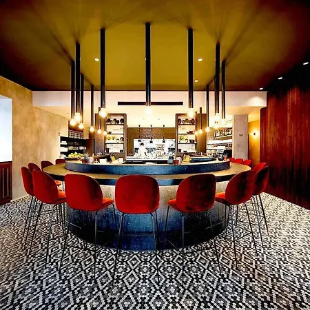 U Eat & Sleep 4* Antwerpia