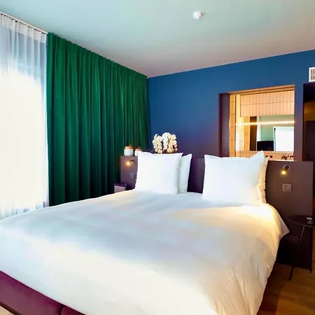 U Eat & Sleep 4* Antwerp