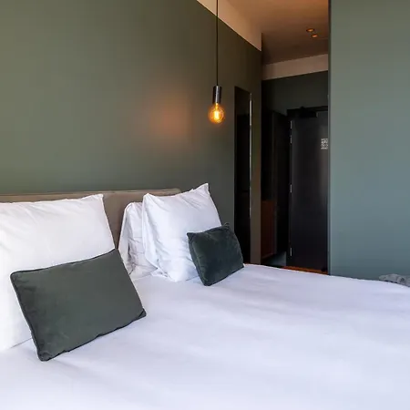 U Eat & Sleep Antwerpia