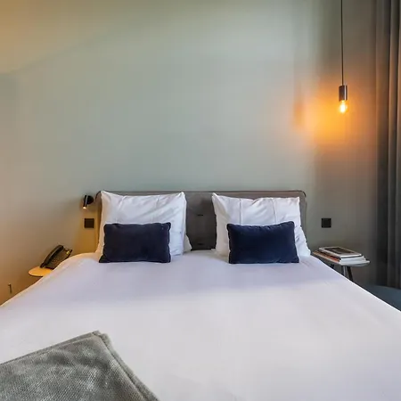 Hotel U Eat & Sleep